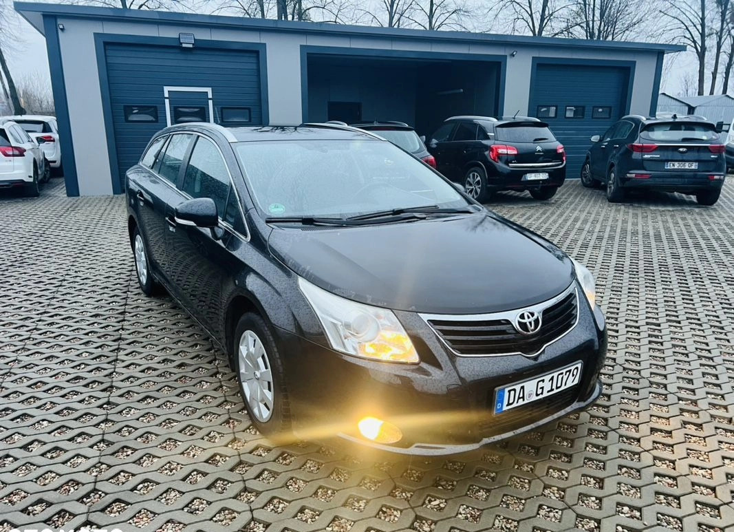 Toyota Avensis cena 29500 przebieg: 207000, rok produkcji 2009 z Ostrołęka małe 436